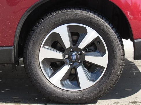 Used 2017 Subaru Forester 2.5i w/ Alloy Wheel Package AWD/4WD image 32