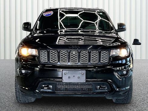 Used 2022 Jeep Grand Cherokee Altitude image 2