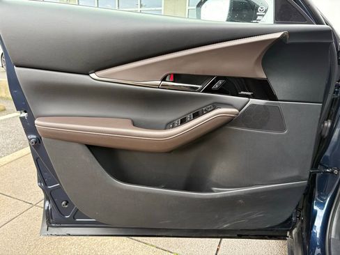 Used 2023 MAZDA CX-30 2.5 Turbo w/ Premium Plus Pkg image 11