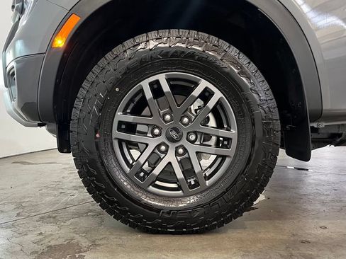 Used 2025 Ford Ranger XLT AWD/4WD image 16