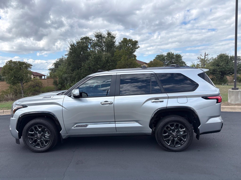 Used 2026 Toyota Sequoia Platinum AWD/4WD image 2
