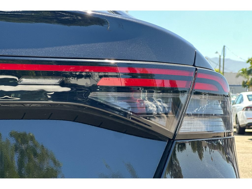 Used 2023 Honda Accord EX image 50
