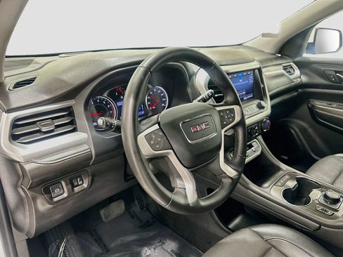 Certified 2023 GMC Acadia SLT AWD/4WD image 9