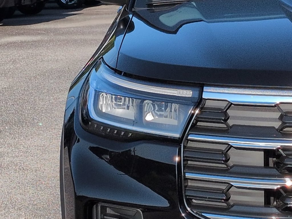 New 2026 Ford Explorer Active RWD image 10