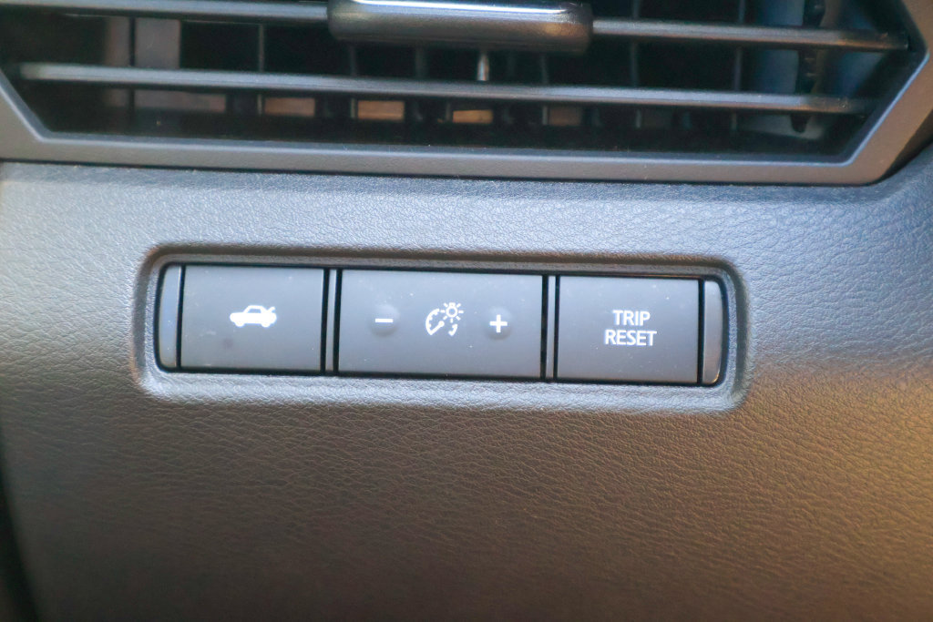 Used 2023 Nissan Altima 2.5 SV FWD image 17