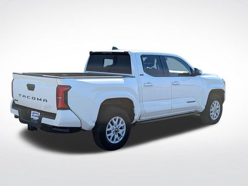 Used 2024 Toyota Tacoma SR5 AWD/4WD image 3