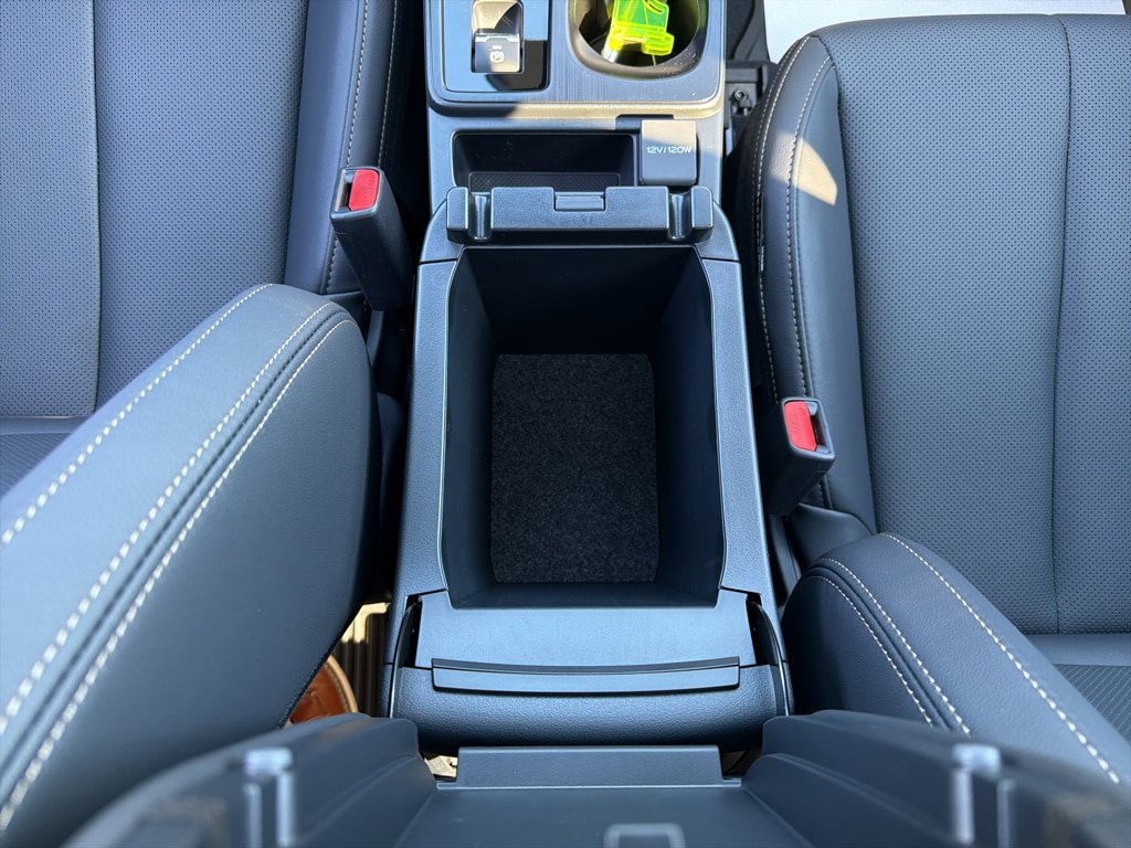 New 2026 Subaru Outback Limited AWD/4WD image 30