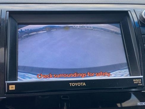 Used 2011 Toyota Sequoia Limited image 17