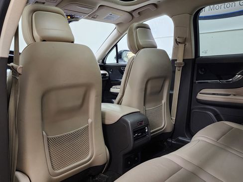 Used 2020 Lincoln Corsair Reserve w/ Equipment Group 202A image 15