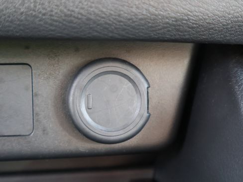 Used 2023 Nissan Rogue SV AWD/4WD image 28