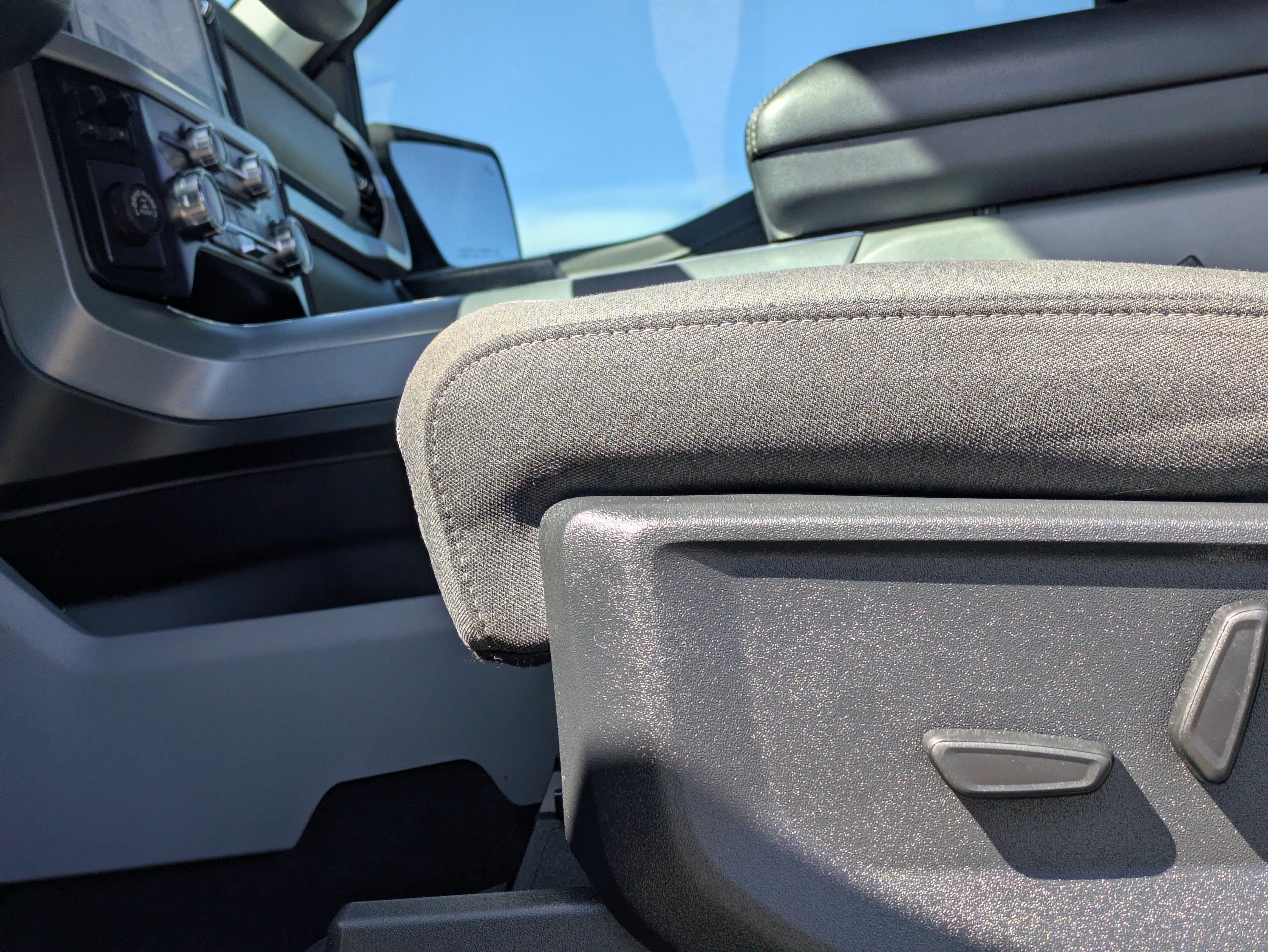 Used 2023 Ford F150 XLT w/ Equipment Group 302A High RWD image 29