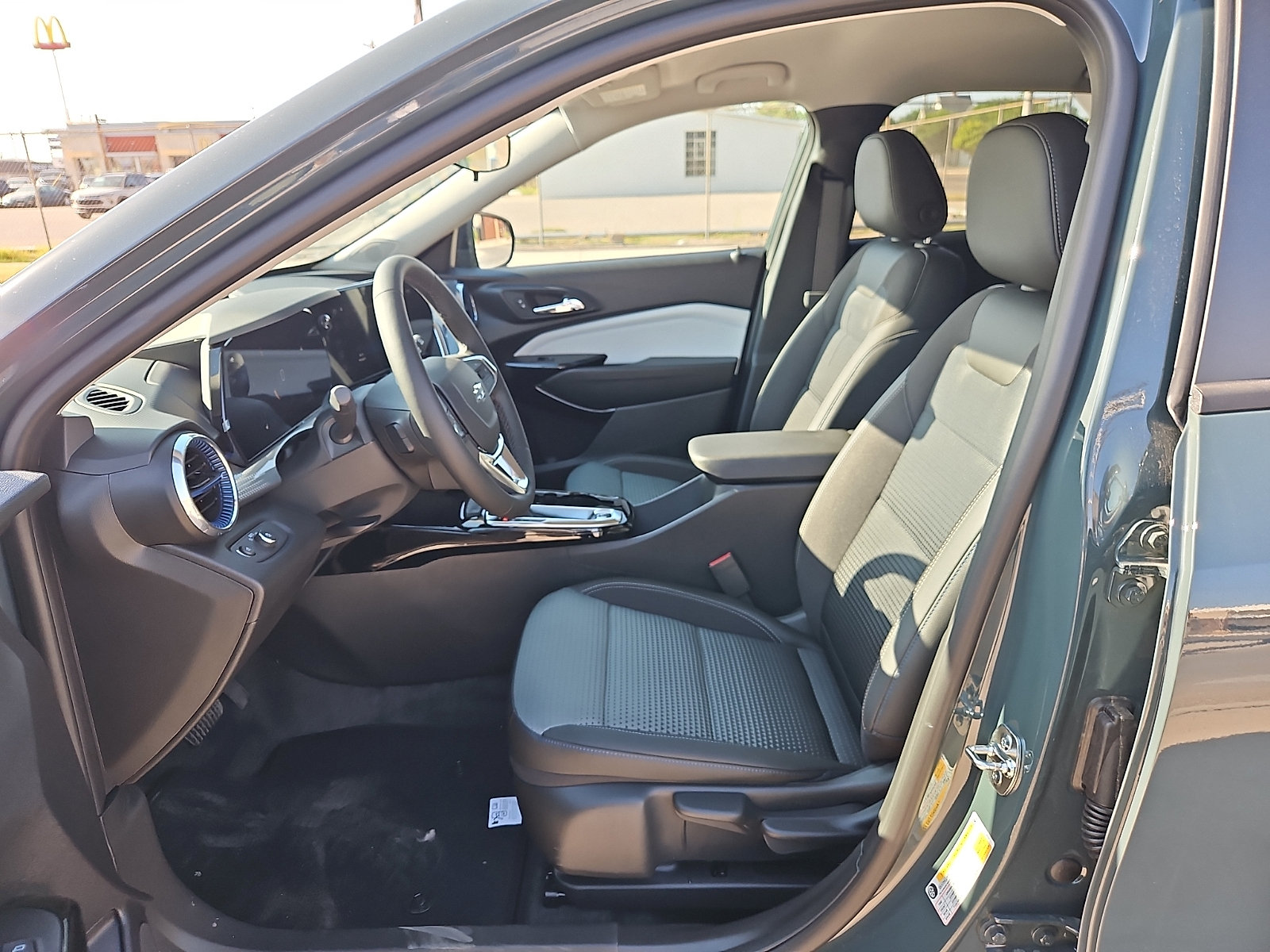 New 2026 Chevrolet Trax LT w/ Driver Confidence Package FWD image 15