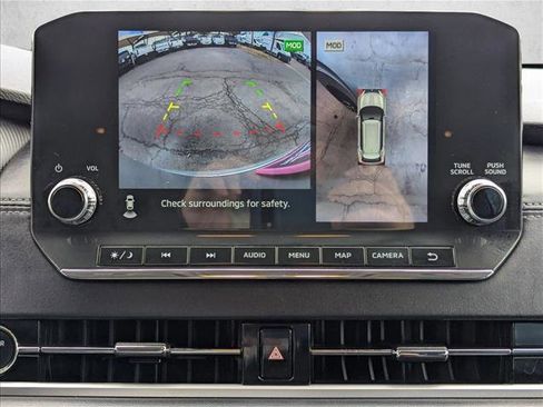 Used 2023 Mitsubishi Outlander SE image 14