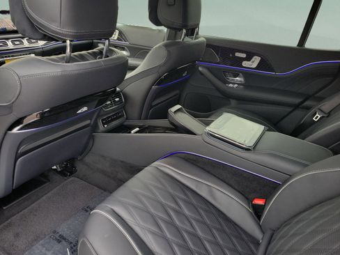 New 2026 Mercedes-Benz Maybach GLS 600 4MATIC image 9