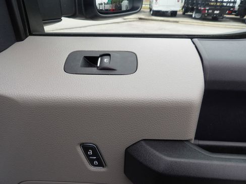 Used 2022 Ford F250 XL w/ Power Equipment Group AWD/4WD image 40