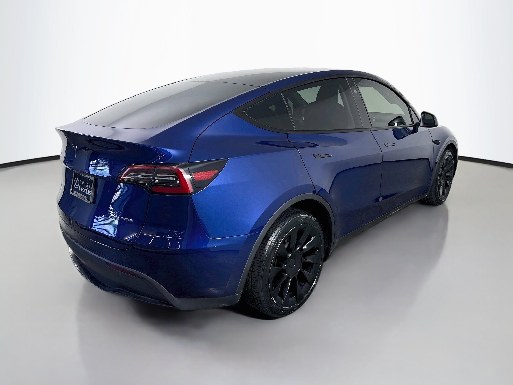 Used 2023 Tesla Model Y Long Range AWD/4WD image 7