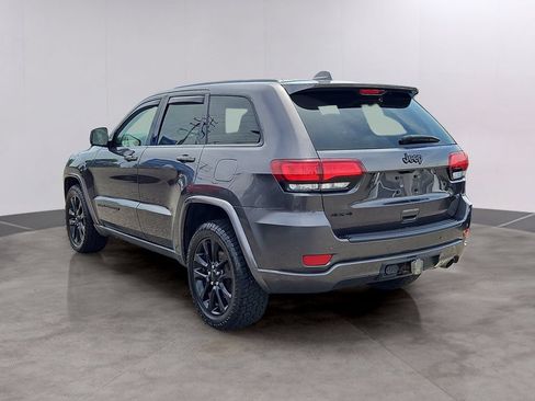 Used 2021 Jeep Grand Cherokee Laredo X AWD/4WD image 6