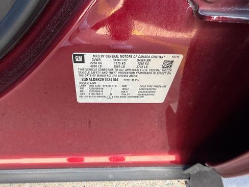 Used 2017 Chevrolet Equinox Premier w/ Enhanced Convenience Package FWD image 24
