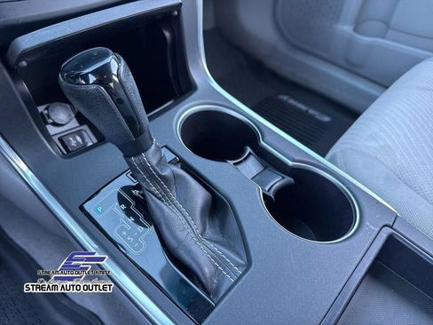 Used 2017 Toyota Camry LE image 26