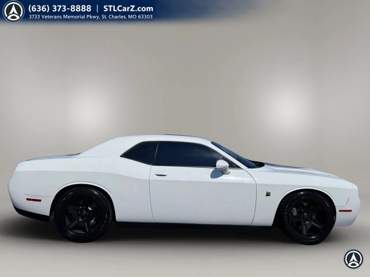 Used 2016 Dodge Challenger R/T Scat Pack RWD image 2