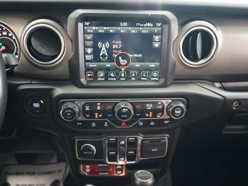 Used 2021 Jeep Gladiator Rubicon image 6