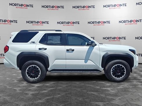 Used 2026 Toyota 4Runner TRD Off-Road Premium AWD/4WD image 7