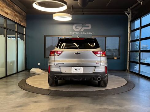 Used 2023 Chevrolet TrailBlazer RS w/ Sun and Liftgate Package FWD image 4