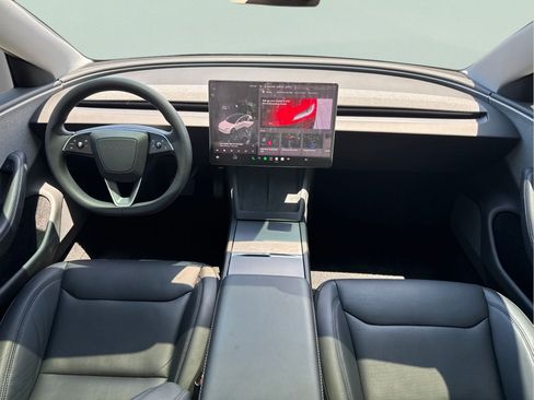 Used 2025 Tesla Model 3 Long Range RWD image 9