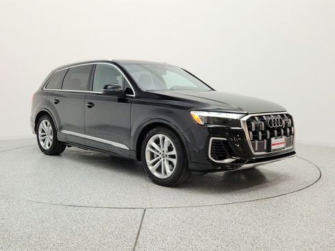 Used 2025 Audi Q7 3.0T Prestige w/ Prestige Package AWD/4WD image 3