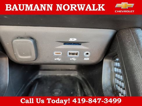 Used 2022 Chevrolet TrailBlazer RS w/ Sun and Liftgate Package AWD/4WD image 34