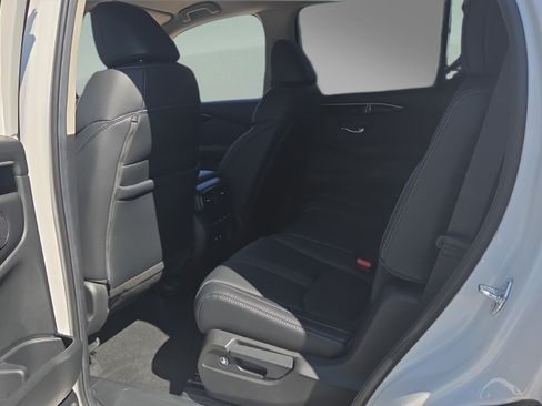 Used 2026 Honda Pilot EX-L image 11