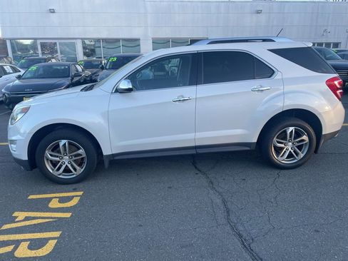 Used 2016 Chevrolet Equinox LTZ w/ Enhanced Convenience Package image 4