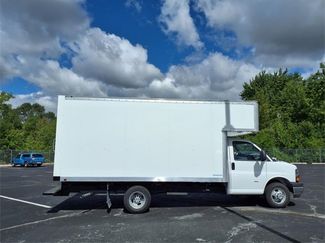 New 2025 Chevrolet Express 3500 w/ Power Convenience Package video 2