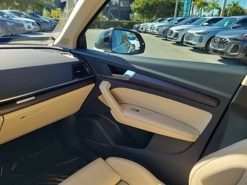 Used 2023 Audi Q5 e Premium Plus w/ Premium Plus Package image 14