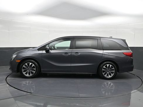 Used 2023 Honda Odyssey EX-L image 2