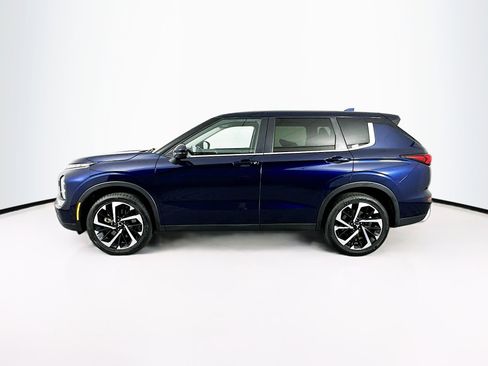 Used 2024 Mitsubishi Outlander SE image 4