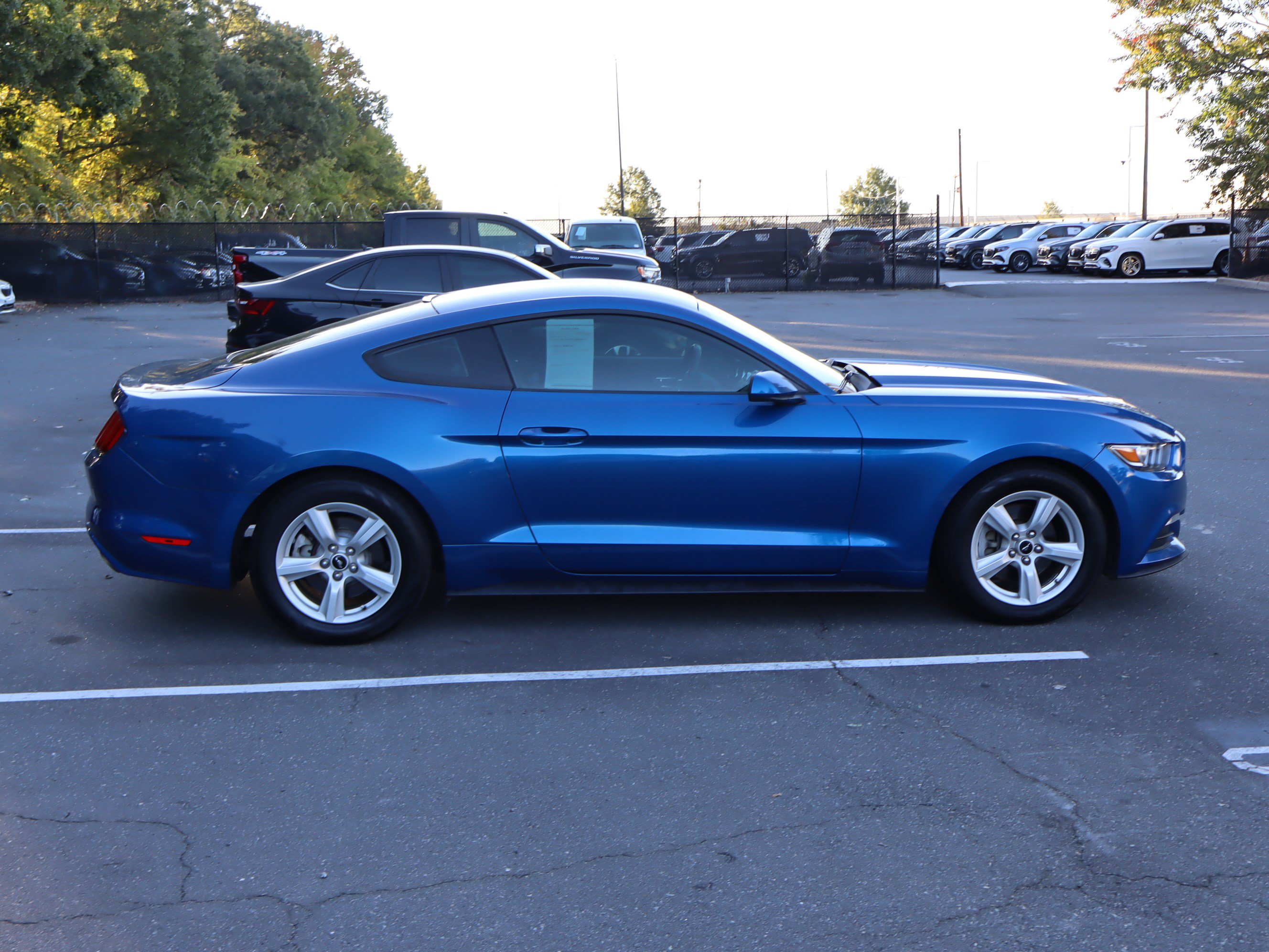 Used 2017 Ford Mustang Coupe RWD image 11