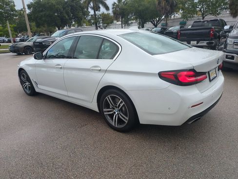 Used 2021 BMW 530i w/ Premium Package RWD image 8