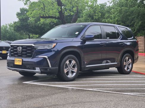 Used 2023 Honda Pilot EX-L image 7