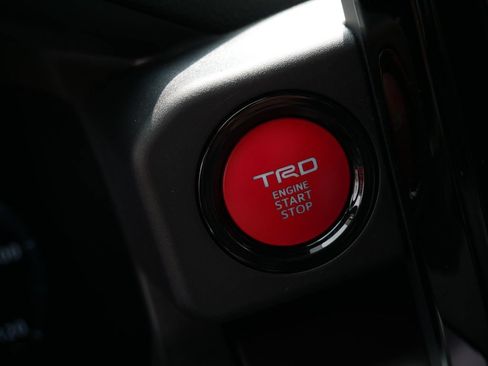 Used 2025 Toyota Tacoma TRD Sport w/ TRD Sport Upgrade Package AWD/4WD image 24