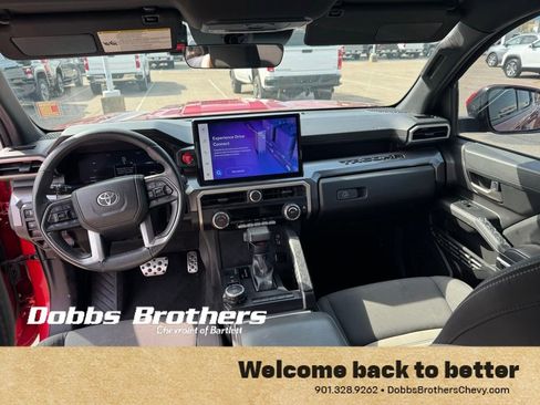 Used 2024 Toyota Tacoma TRD Sport AWD/4WD image 13