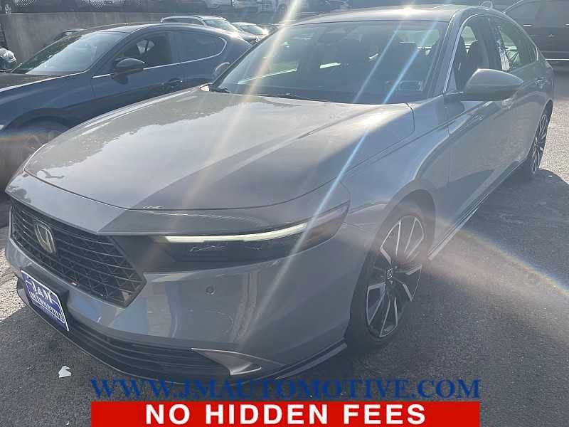 Used 2024 Honda Accord Touring image 1