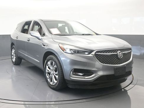 Used 2018 Buick Enclave Avenir w/ Avenir Technology Package image 9