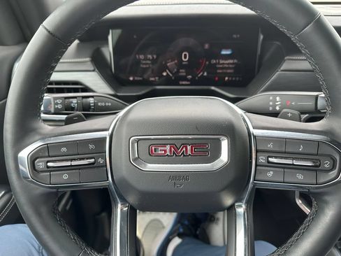 Used 2026 GMC Acadia Elevation w/ LPO, Floor Liner Package AWD/4WD image 27