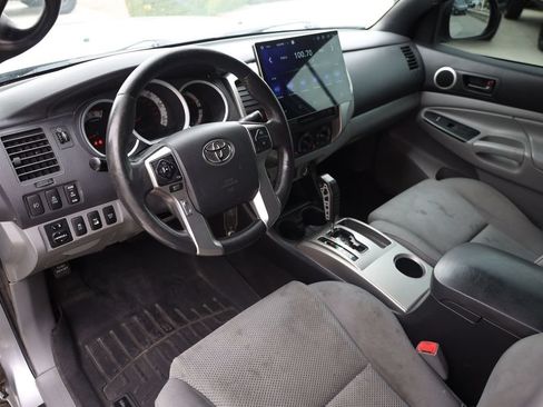 Used 2015 Toyota Tacoma 4x4 Double Cab w/ TRD Off-Road Package image 12