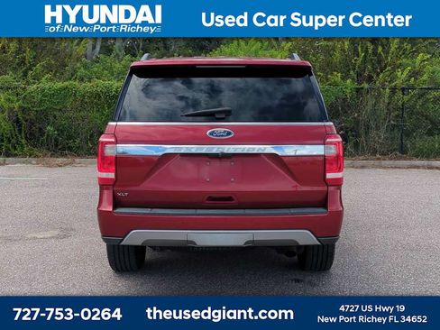 Used 2019 Ford Expedition XLT w/ Equipment Group 202A RWD image 4