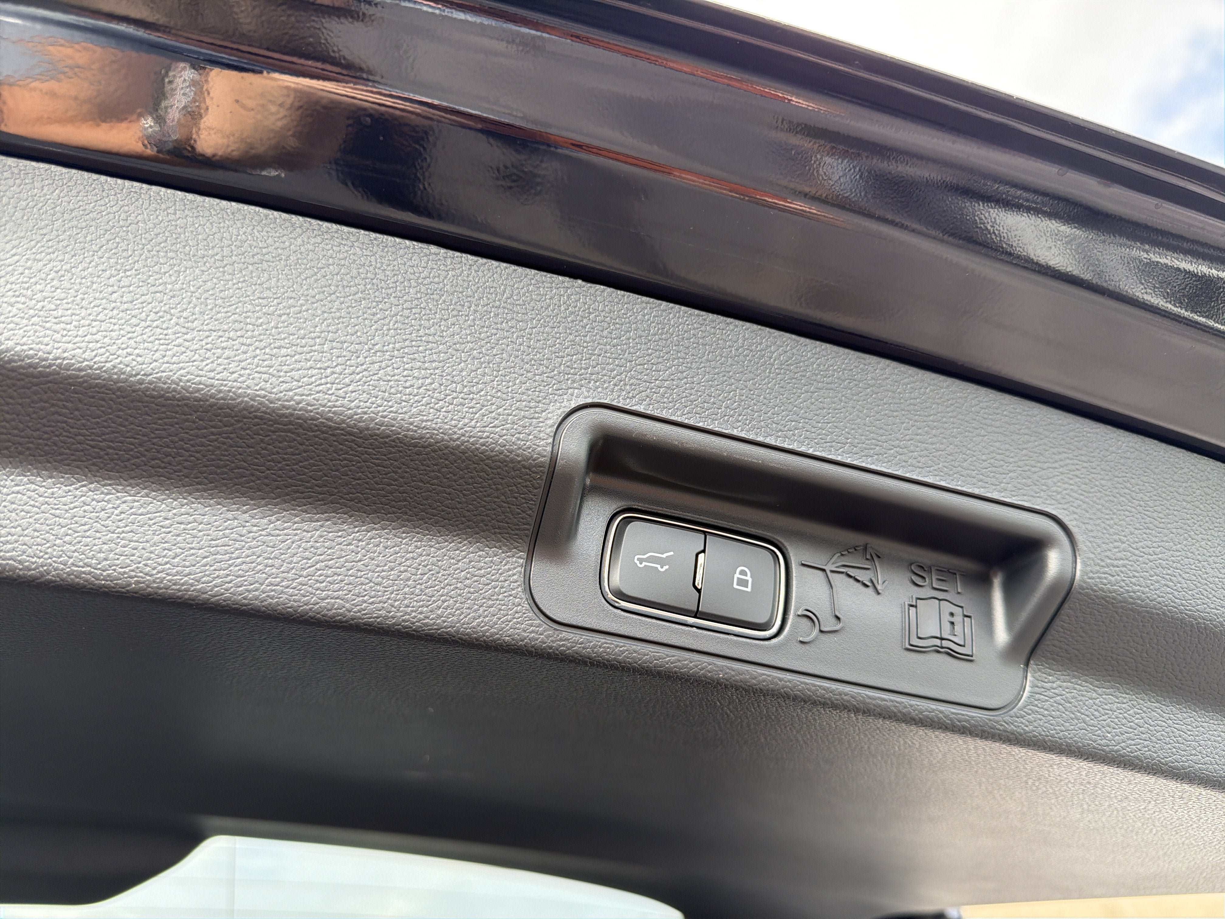 New 2027 Ford Explorer ST-Line AWD/4WD image 25
