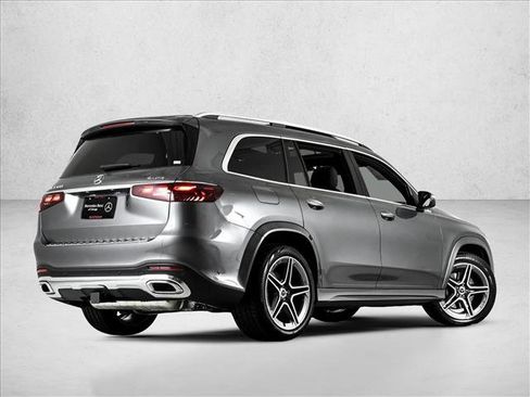 Certified 2025 Mercedes-Benz GLS 450 4MATIC image 8