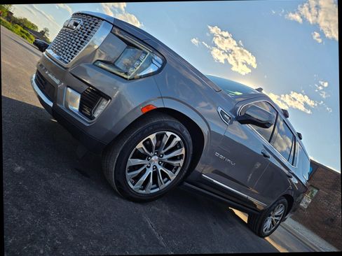 Used 2021 GMC Yukon Denali w/ Denali Ultimate Package AWD/4WD image 58