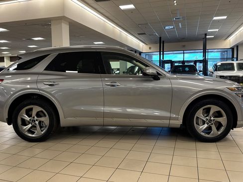 New 2026 Genesis GV70 2.5T AWD/4WD image 3
